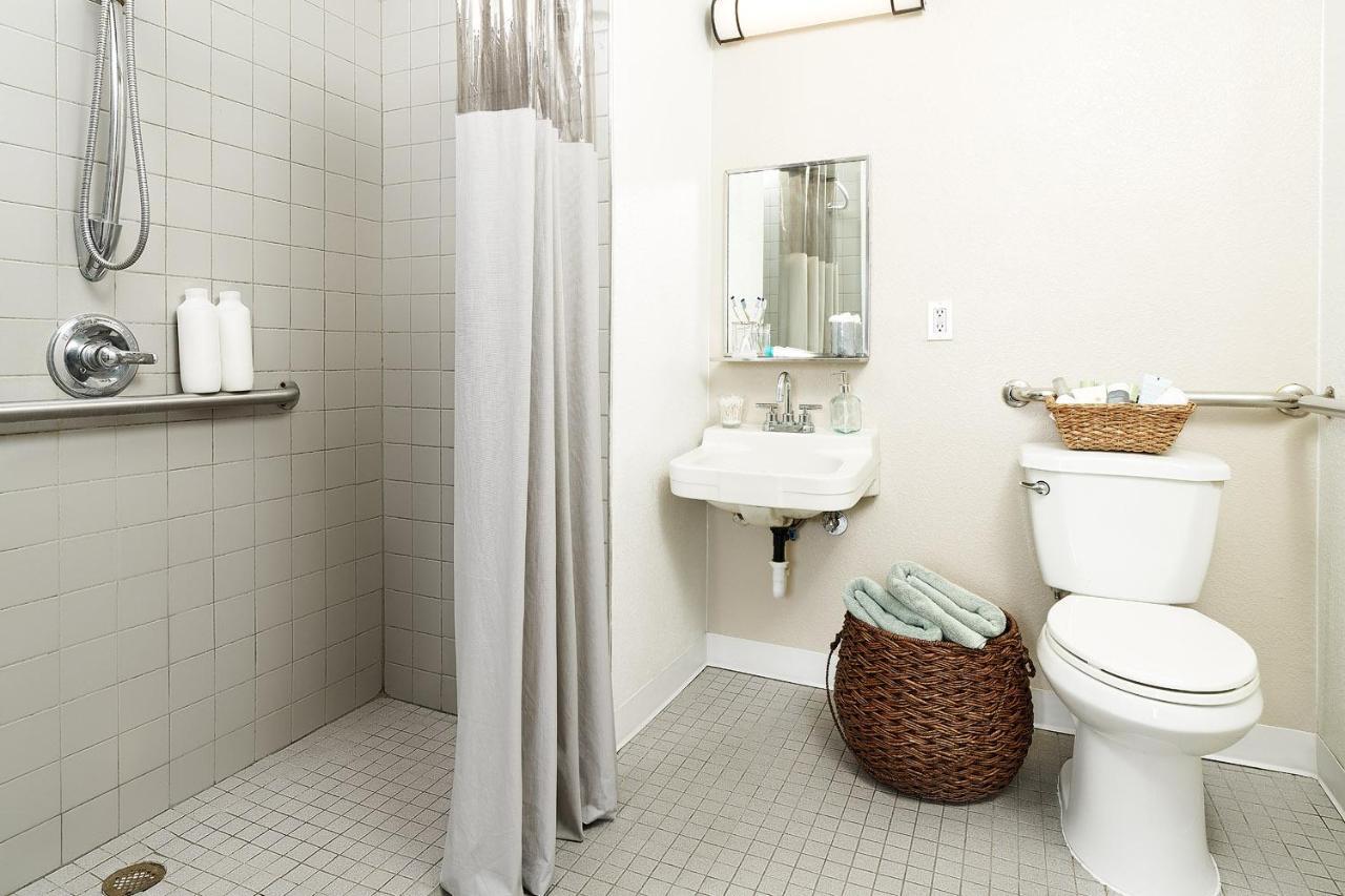 Intown Suites Extended Stay Greensboro Nc - Lanada Eksteriør bilde