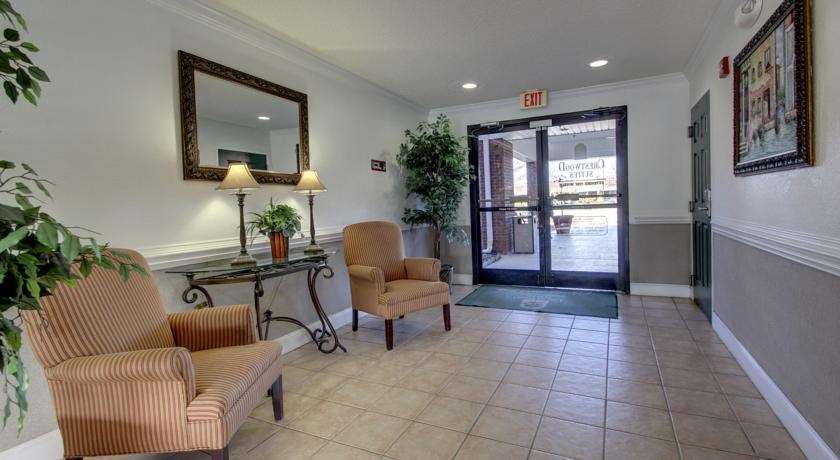Intown Suites Extended Stay Greensboro Nc - Lanada Interiør bilde
