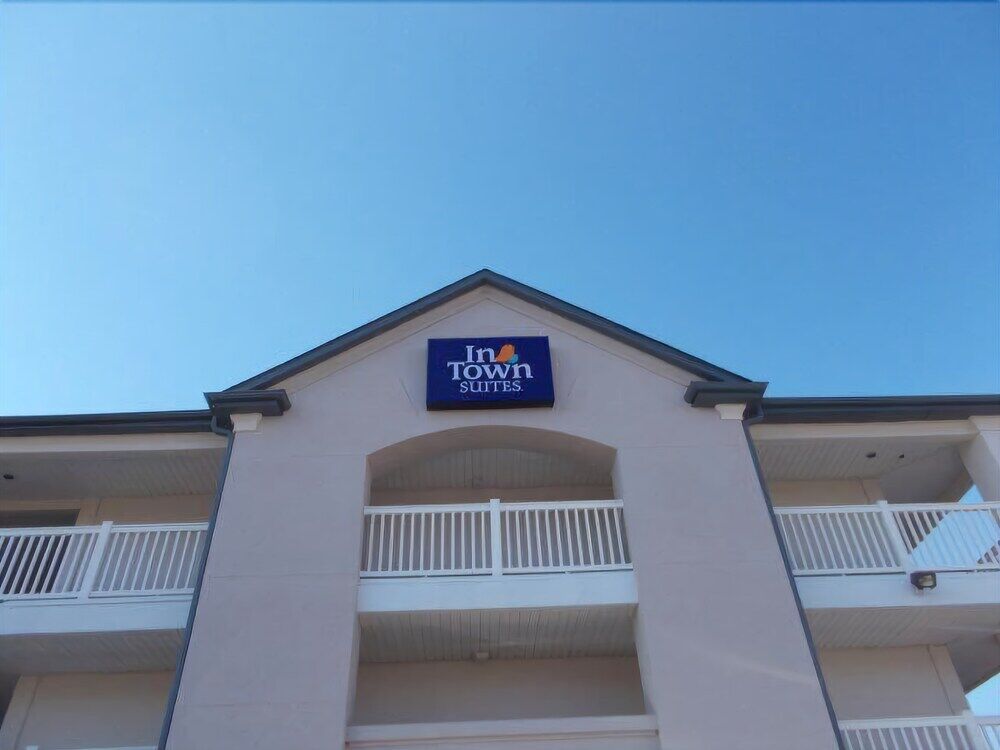Intown Suites Extended Stay Greensboro Nc - Lanada Eksteriør bilde